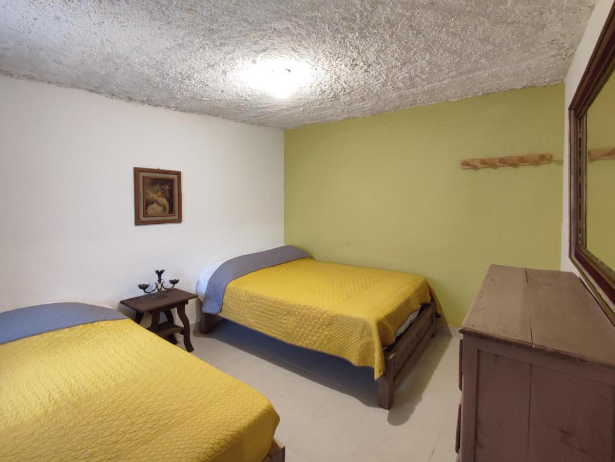 Hostal Ikal Сан-Крістобаль-де-лас-Касас Номер фото